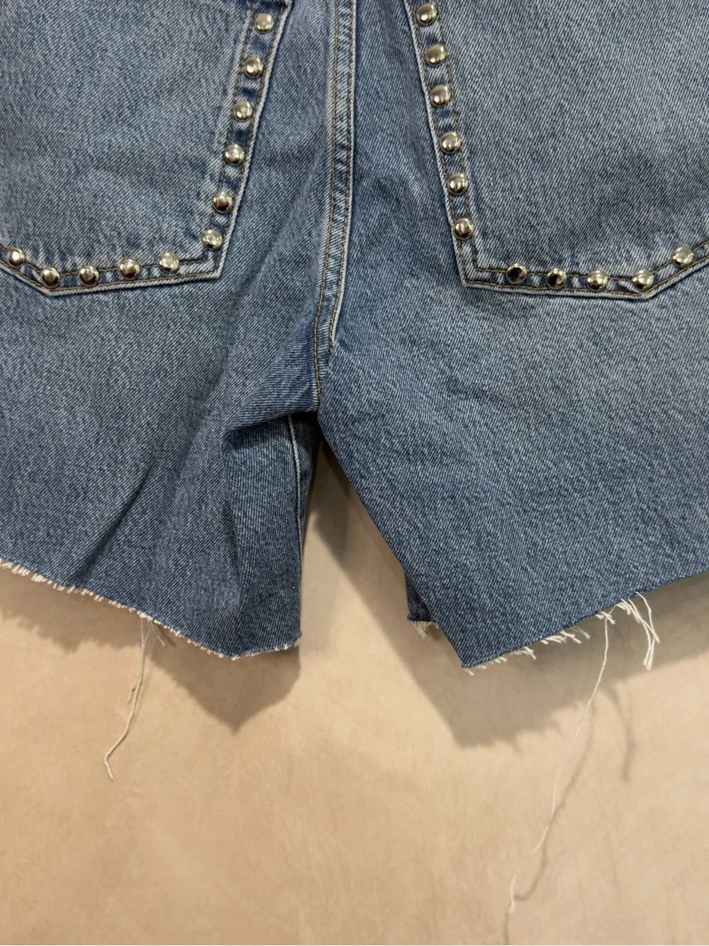 Reformation Raye Relaxed Cutoff Shorts Chesapeake Studded Denim Size 24 NWT